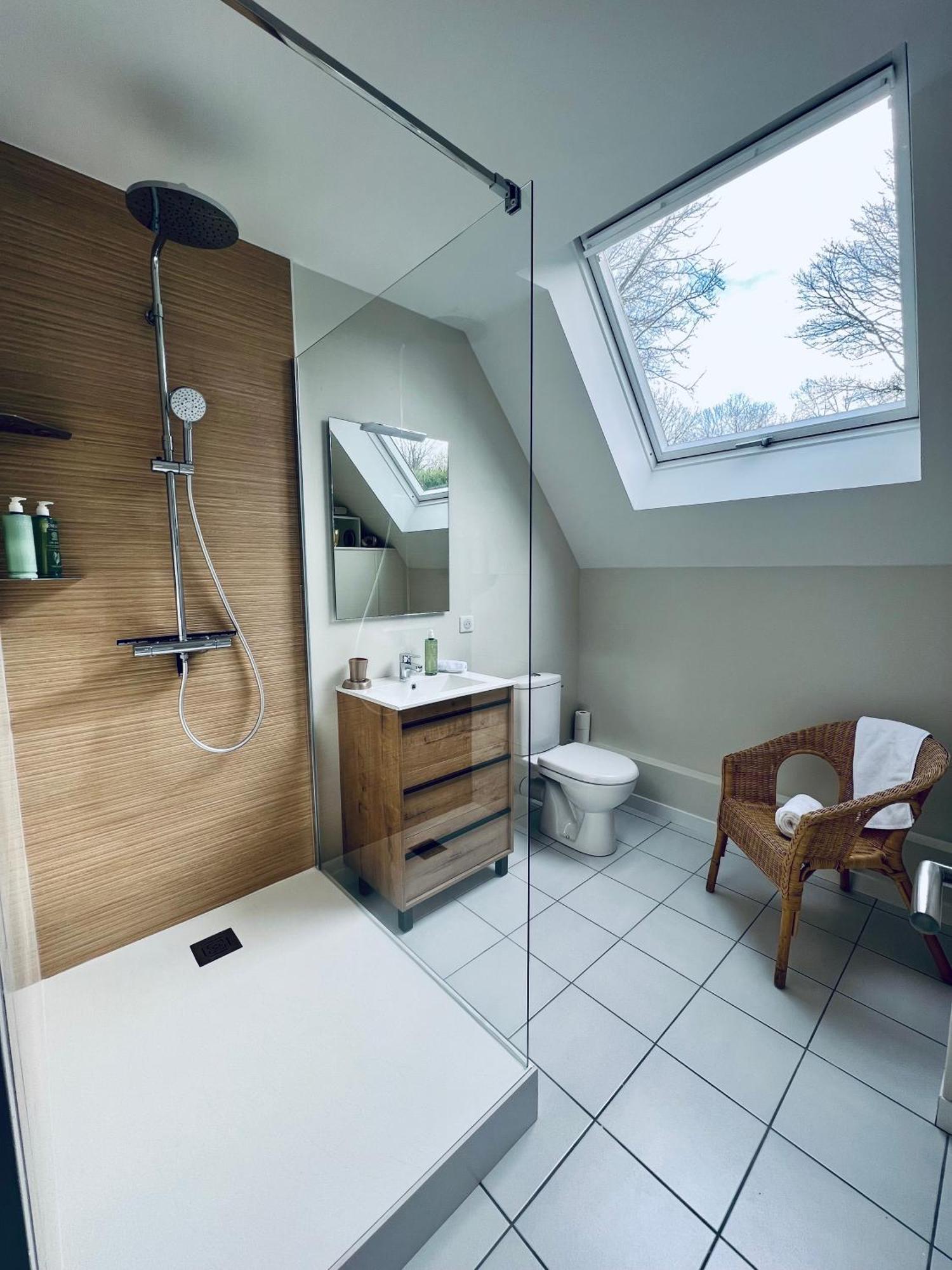 Le Manamour, Style Appart Hotel A 10 Min De Nevers Garchizy Exterior photo